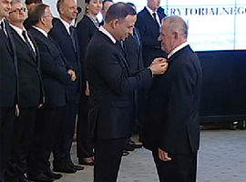 Prezydent Andrzej Duda odznaczył Wojciecha Kudelskiego