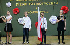 Piosenką o historii
